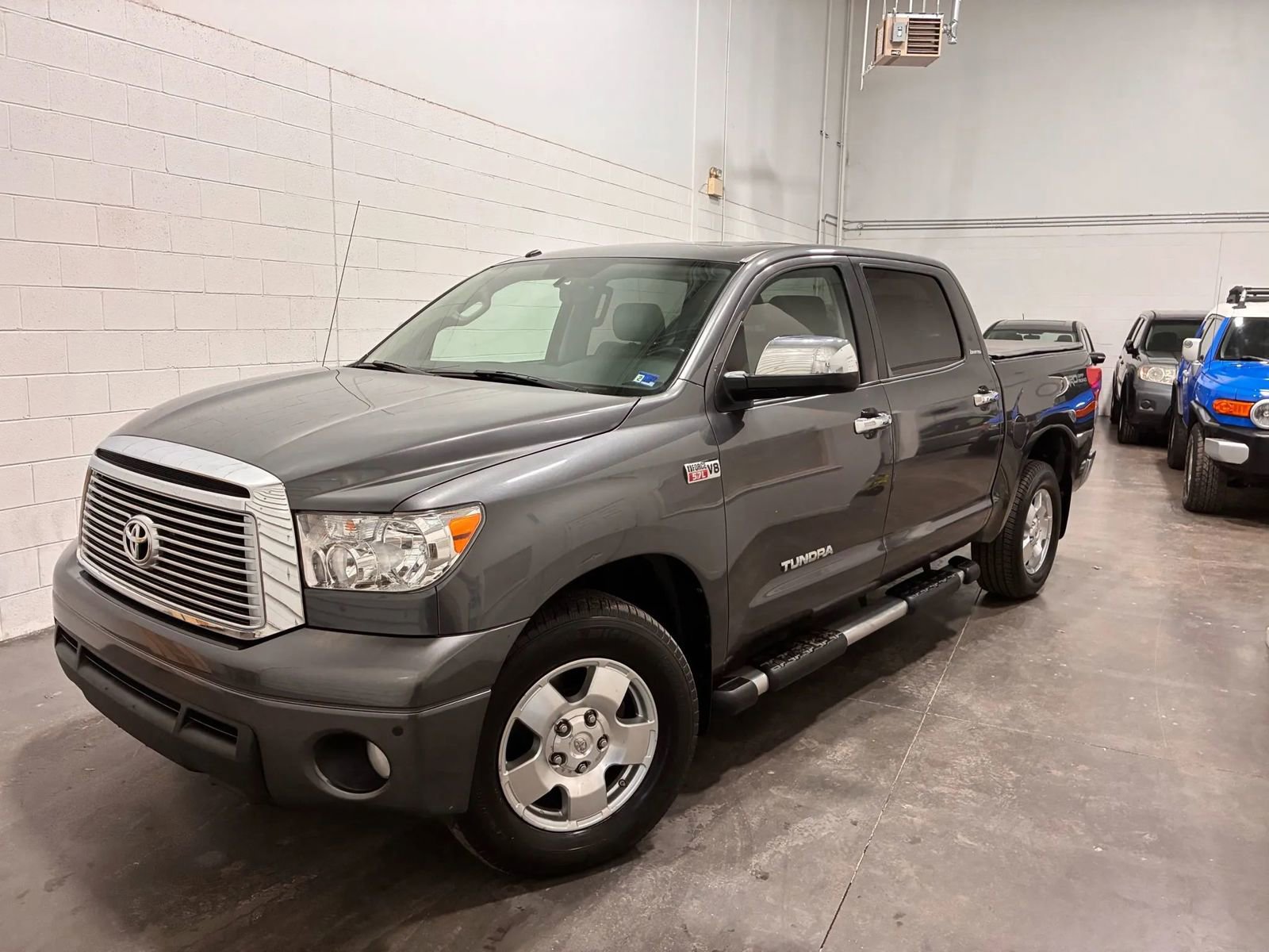 Used 2011 Toyota Tundra Limited w/ Memory Pkg AWD/4WD image 26