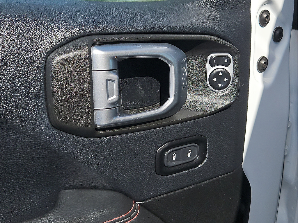 Used 2019 Jeep Wrangler Rubicon AWD/4WD image 12