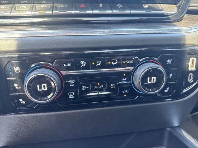 Used 2023 Chevrolet Silverado 1500 LTZ w/ LTZ Premium Package AWD/4WD image 35