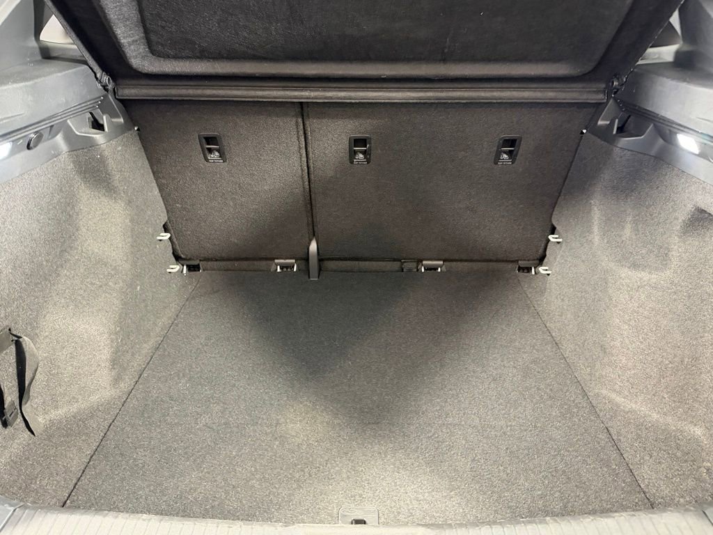 Used 2022 Volkswagen ID.4 Pro image 29