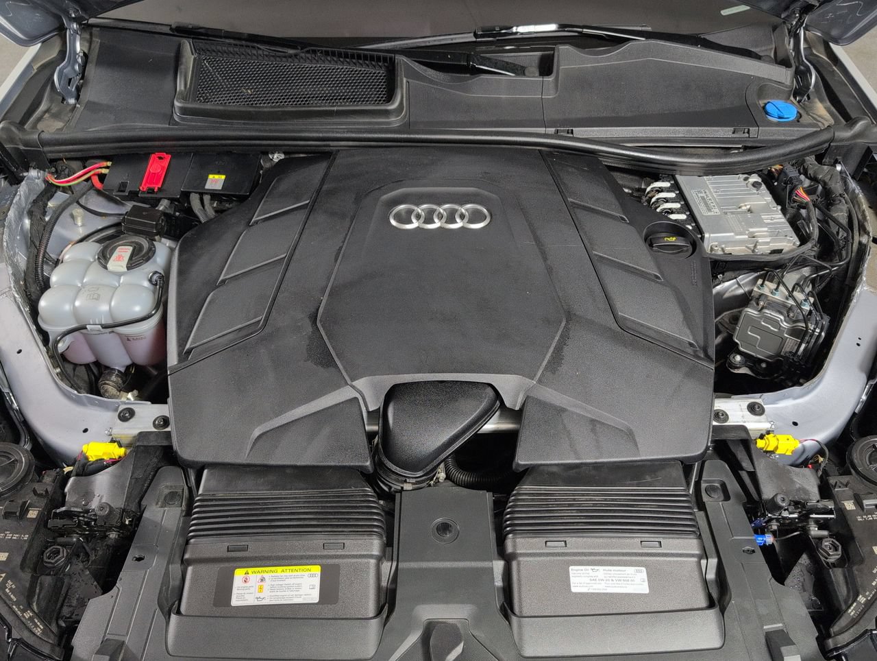 Used 2022 Audi Q7 3.0T Premium AWD/4WD image 28
