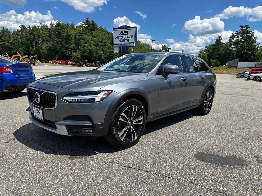 Used 2019 Volvo V90 T5 Cross Country AWD/4WD image 1