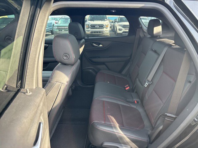 Used 2025 Chevrolet Blazer RS w/ Enhanced Convenience Package FWD image 4