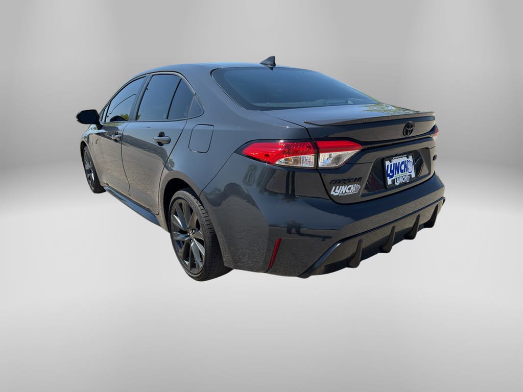 Used 2026 Toyota Corolla SE w/ SE Package FWD image 3