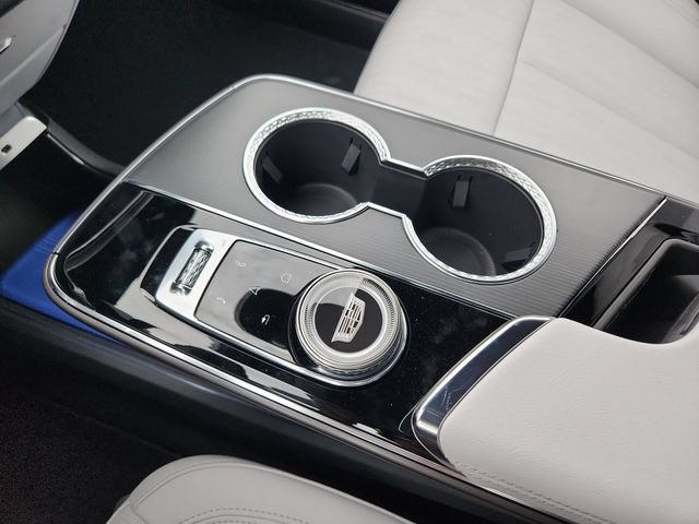 New 2026 Cadillac Lyriq Signature Sport AWD/4WD image 18