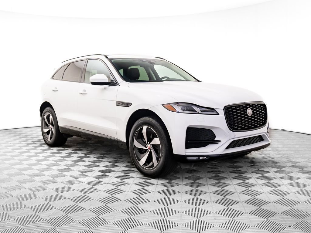 Used 2022 Jaguar F-PACE S image 9