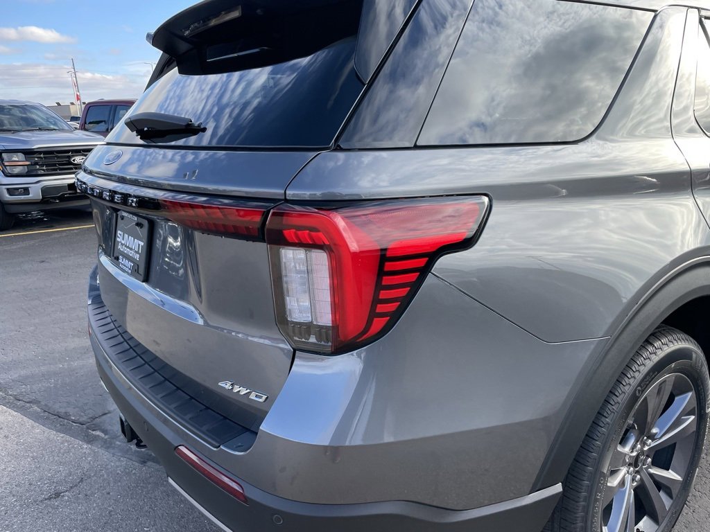 New 2026 Ford Explorer Active image 33