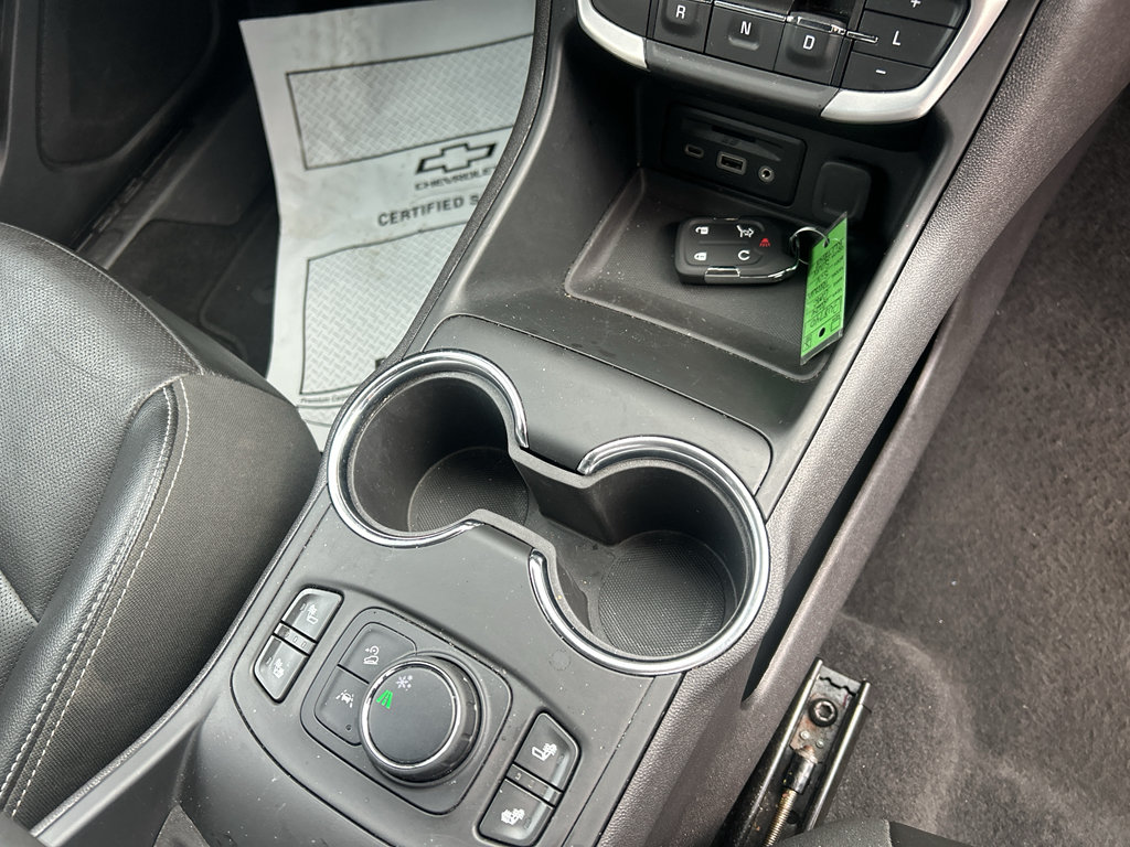 Used 2024 GMC Terrain SLT FWD image 23