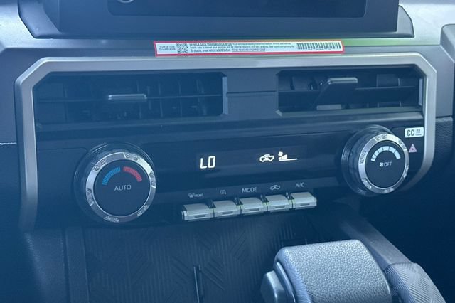Certified 2025 Toyota Tacoma TRD Off-Road AWD/4WD image 24