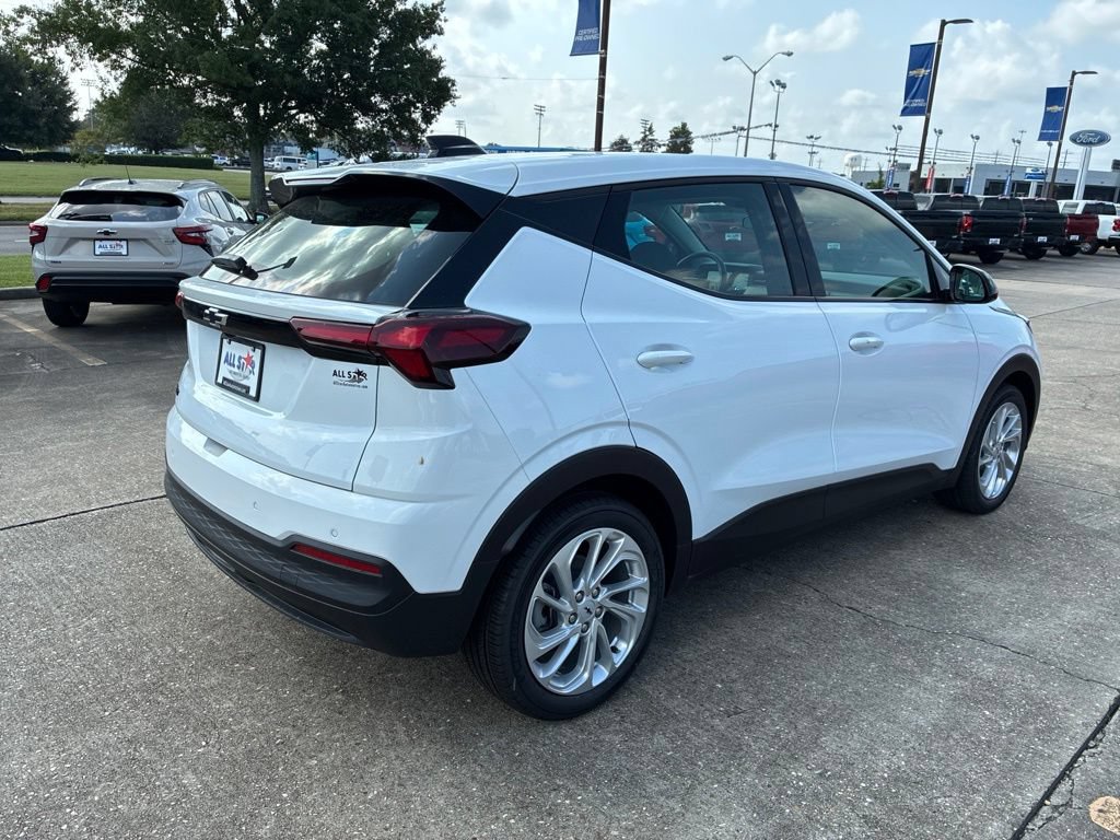 New 2027 Chevrolet Bolt LT FWD image 6