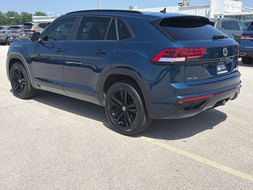 Used 2023 Volkswagen Atlas Cross Sport SEL R-Line AWD/4WD image 4