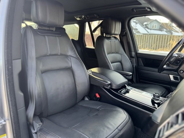 Used 2020 Land Rover Range Rover HSE image 22