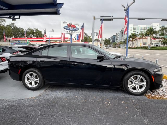 Used 2022 Dodge Charger SXT RWD image 5