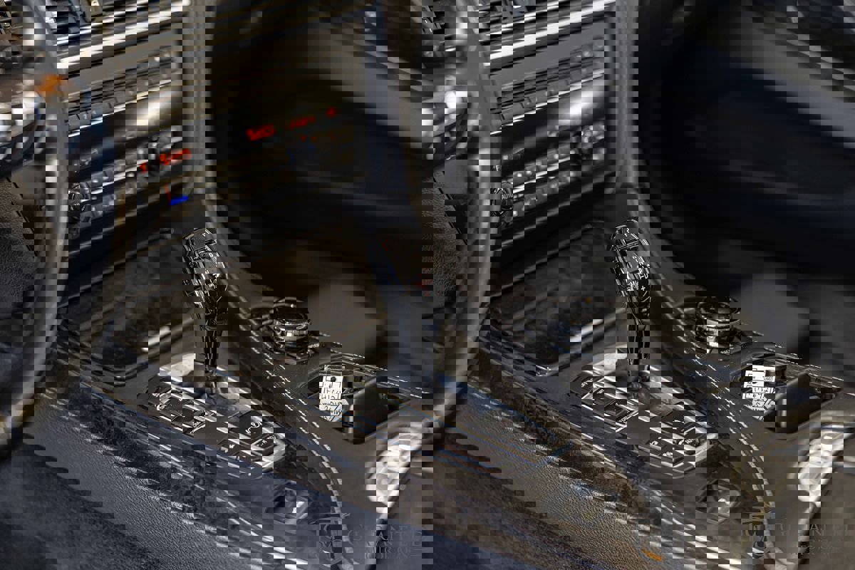 Used 2015 BMW 640i xDrive Convertible image 19