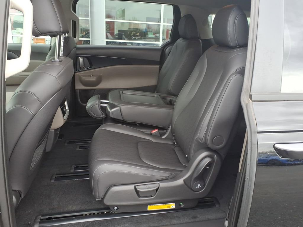 New 2026 Kia Carnival image 9