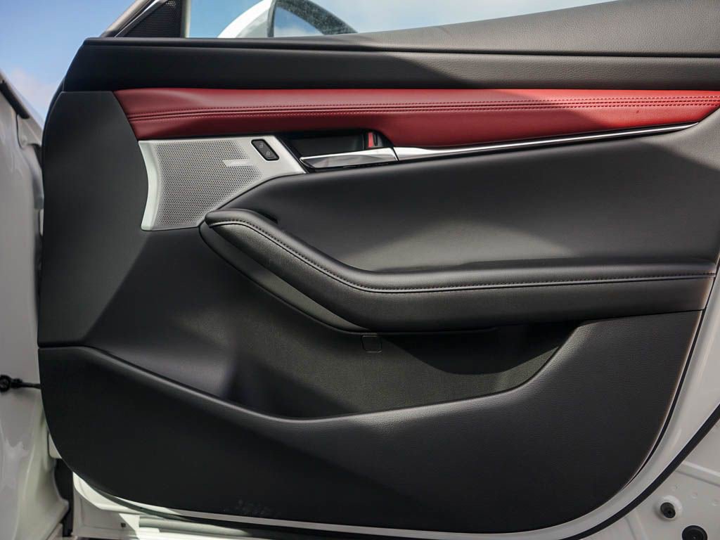 New 2026 MAZDA MAZDA3 2.5 S Hatchback w/ Premium Pkg FWD image 9