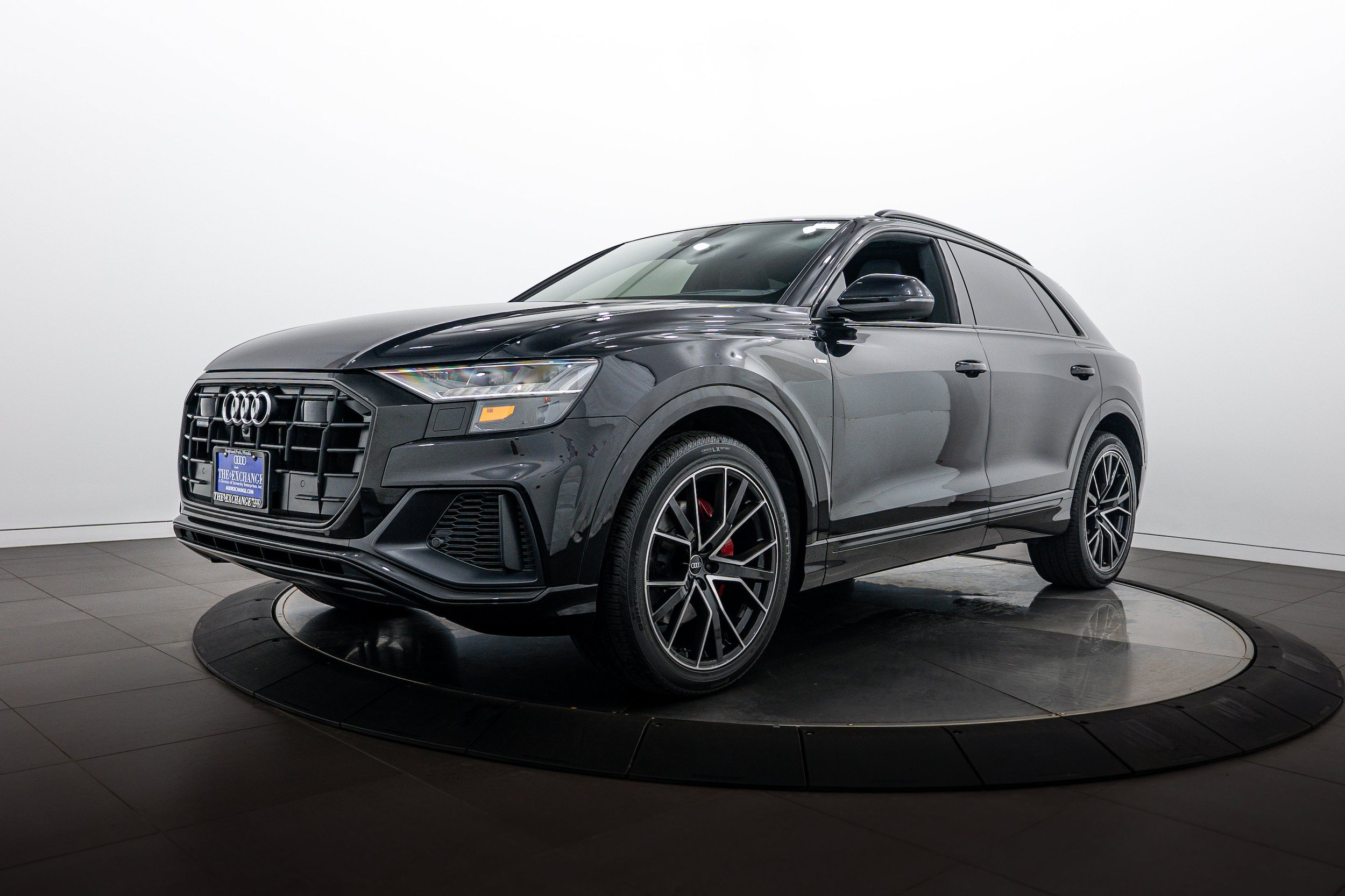 Used 2021 Audi Q8 Prestige AWD/4WD image 7