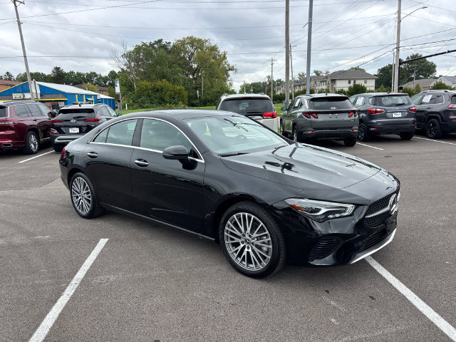 Used 2025 Mercedes-Benz CLA 250 4MATIC image 5