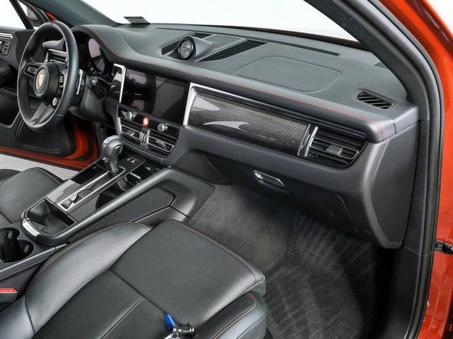 Certified 2022 Porsche Macan GTS w/ Premium Package Plus image 25