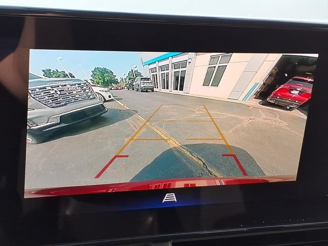 Certified 2024 Chevrolet Trax LT w/ Driver Confidence Package FWD image 19