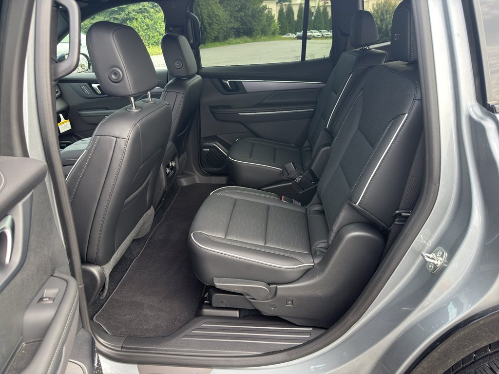 New 2026 Buick Enclave Sport Touring w/ Power Package FWD image 18