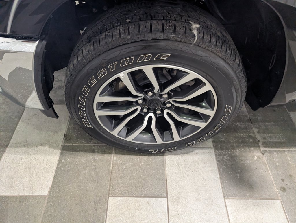 Used 2026 RAM 1500 Limited AWD/4WD image 8