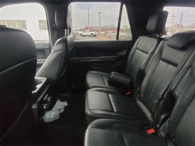 Used 2018 Ford Expedition XLT w/ Equipment Group 202A image 10