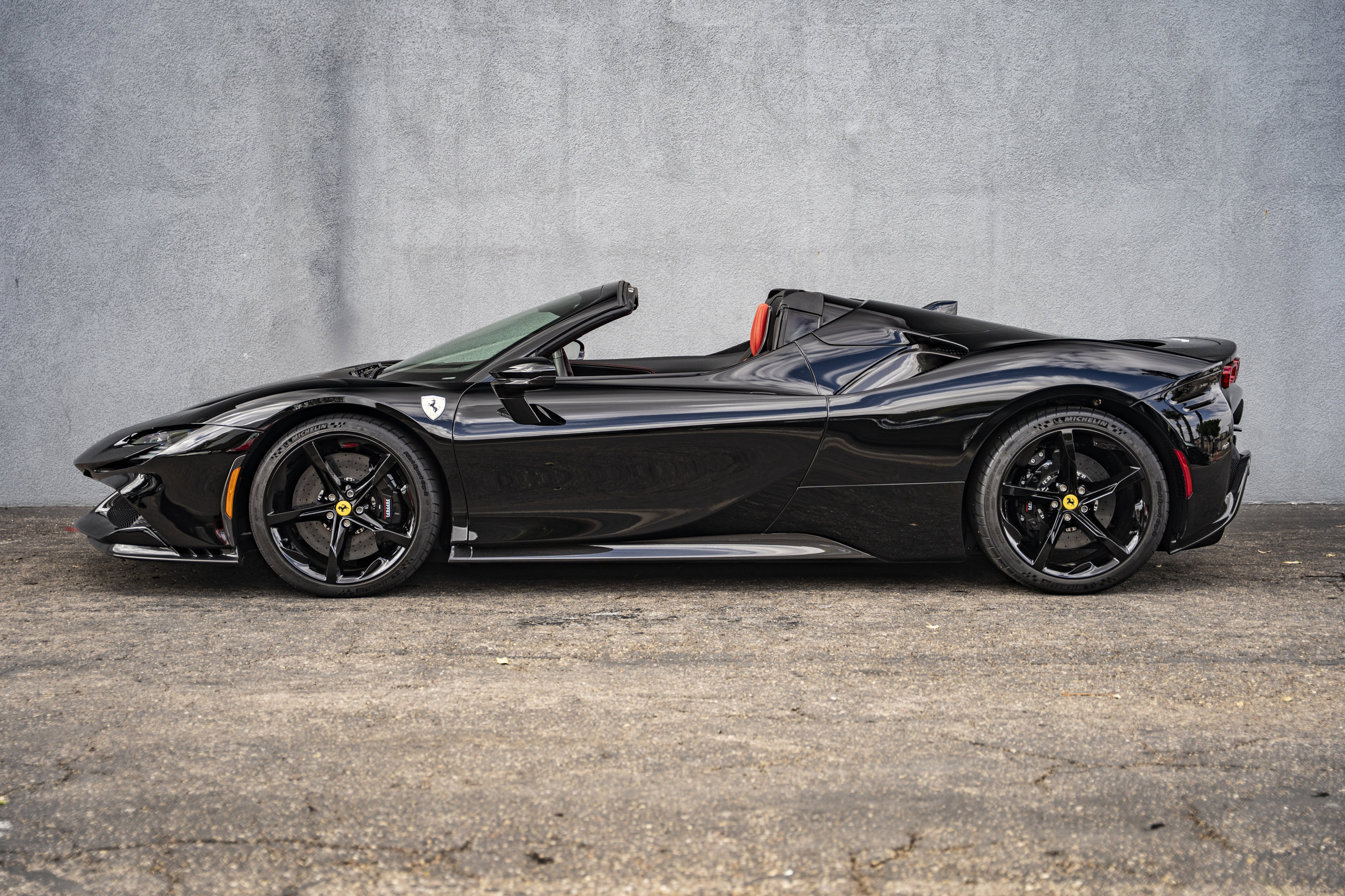 Certified 2023 Ferrari SF90 Spider image 3