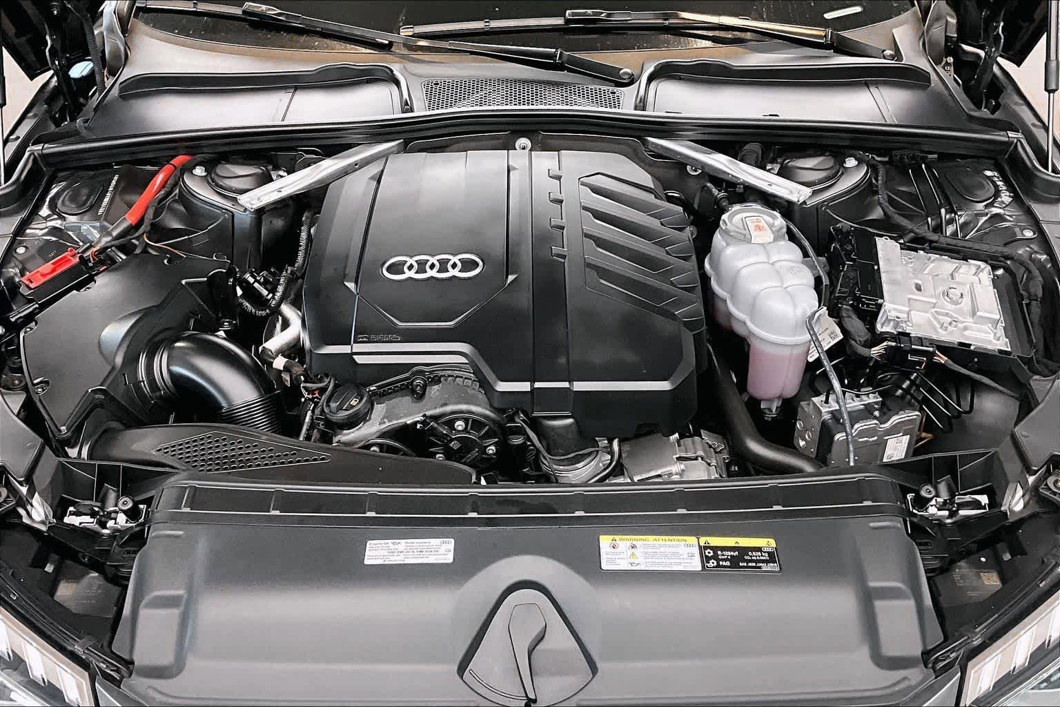 Used 2024 Audi A4 2.0T Premium w/ Convenience Package AWD/4WD image 30