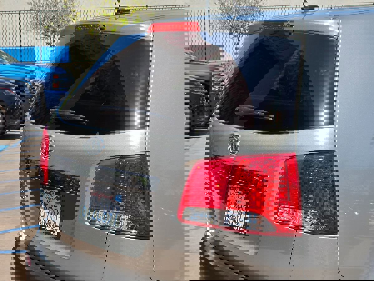 Used 2013 Kia Sorento LX w/ Third Row Pkg image 14