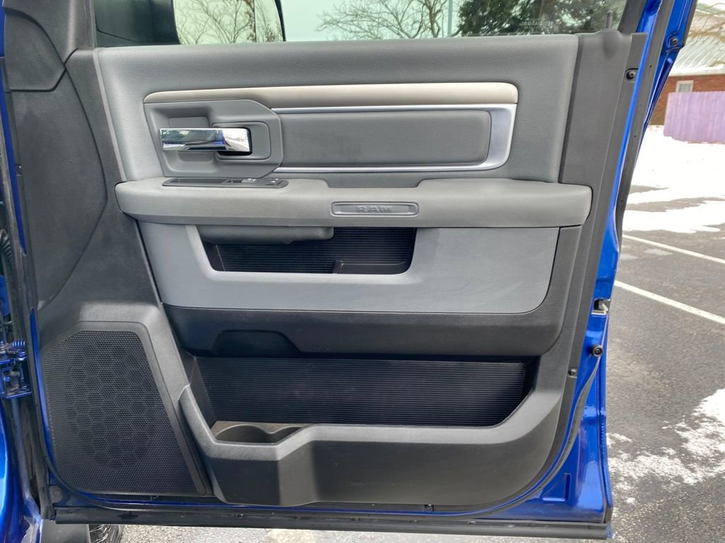 Used 2016 RAM 2500 Big Horn image 9