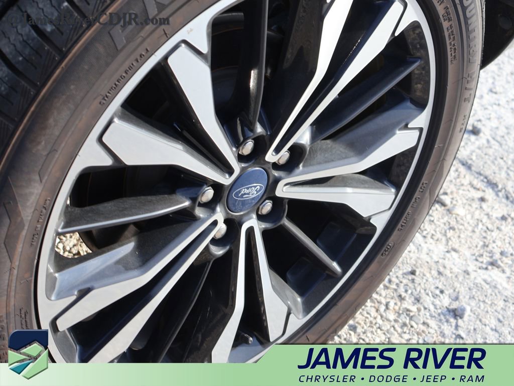 Used 2022 Ford Escape SE w/ SE Sport Appearance Package image 20