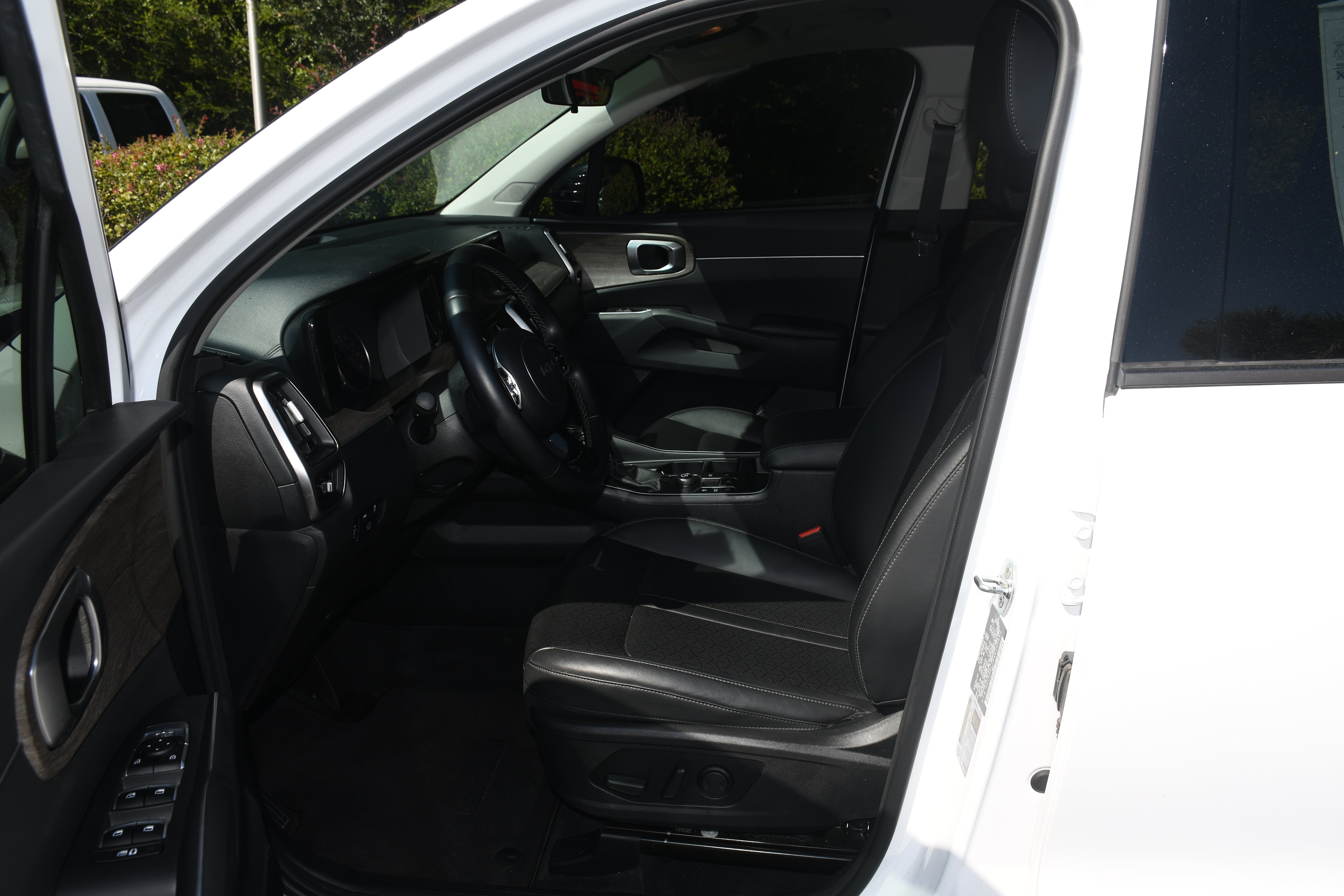 Used 2022 Kia Sorento EX FWD image 7