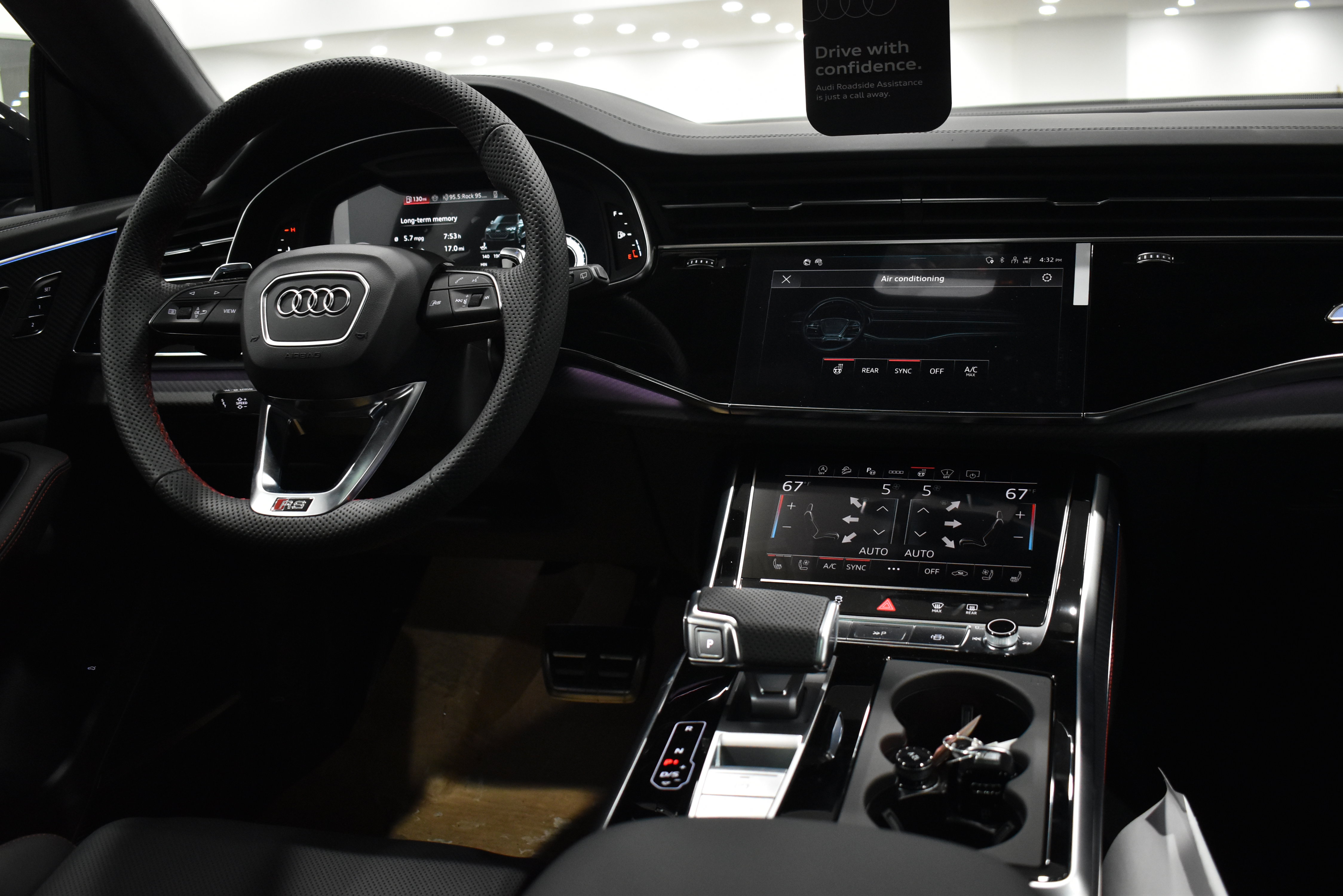 New 2026 Audi RS Q8 performance image 21