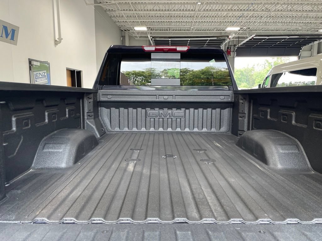 Used 2026 GMC Sierra 2500 AT4 AWD/4WD image 8