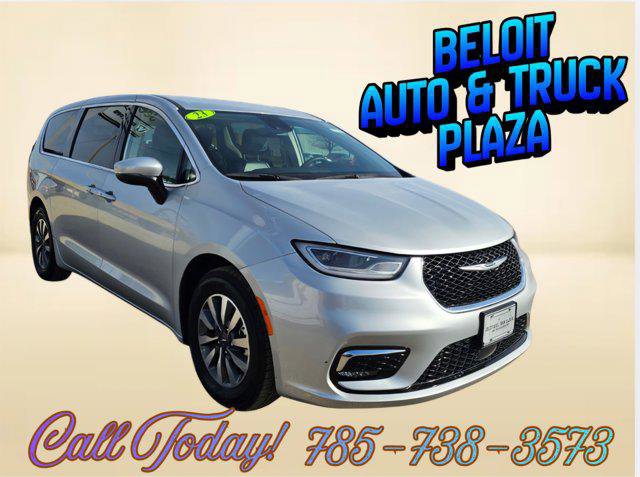 Certified 2023 Chrysler Pacifica Touring-L