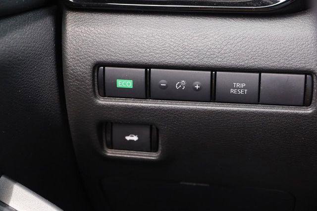 Used 2024 Nissan Sentra SV FWD image 20