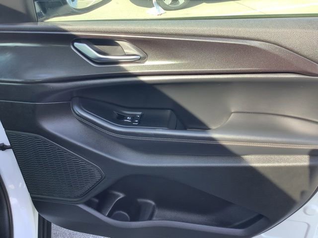 Used 2023 Jeep Grand Cherokee Altitude image 18