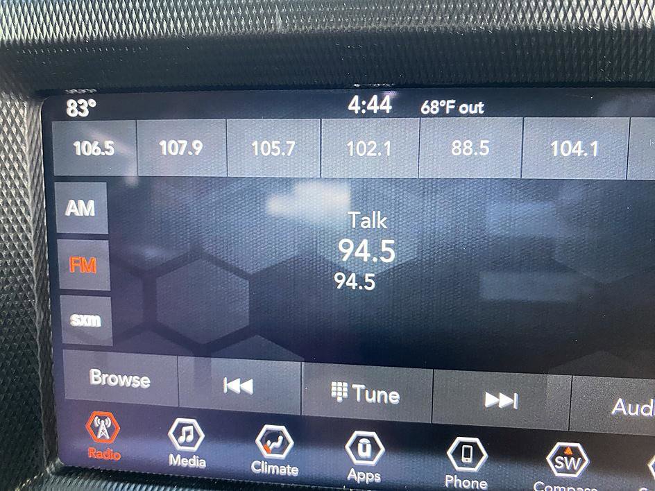 Used 2018 Jeep Wrangler Sport S image 17