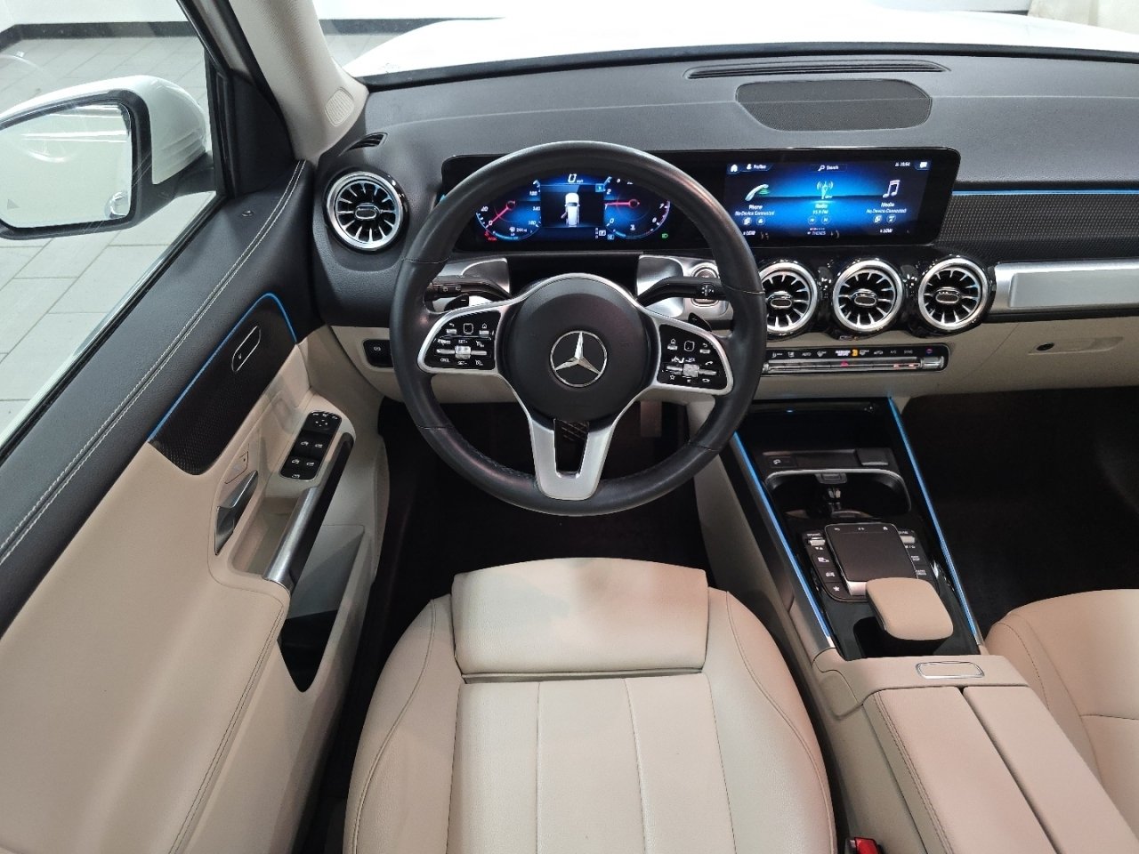 Used 2022 Mercedes-Benz GLB 250 4MATIC image 26