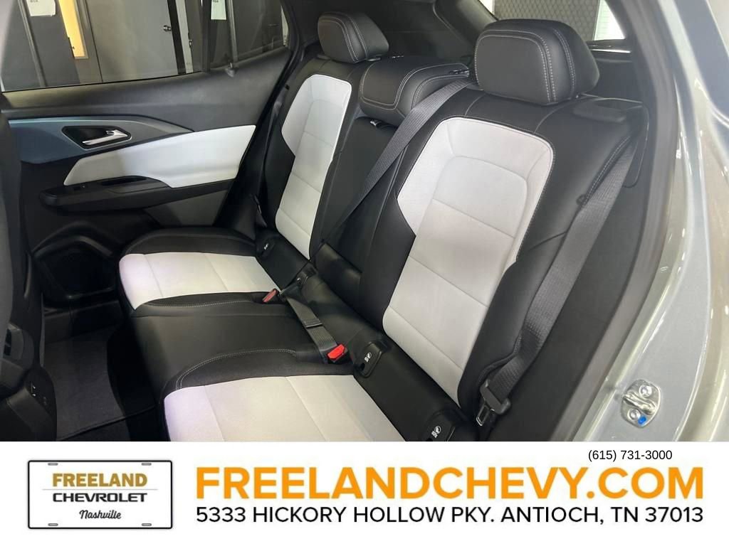 New 2025 Chevrolet Equinox EV LT w/ Convenience Package II image 20