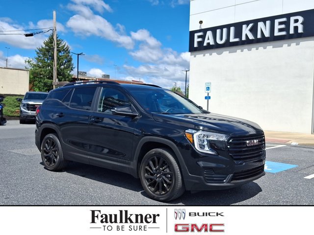 Used 2023 GMC Terrain SLE w/ Driver Convenience Package AWD/4WD image 1