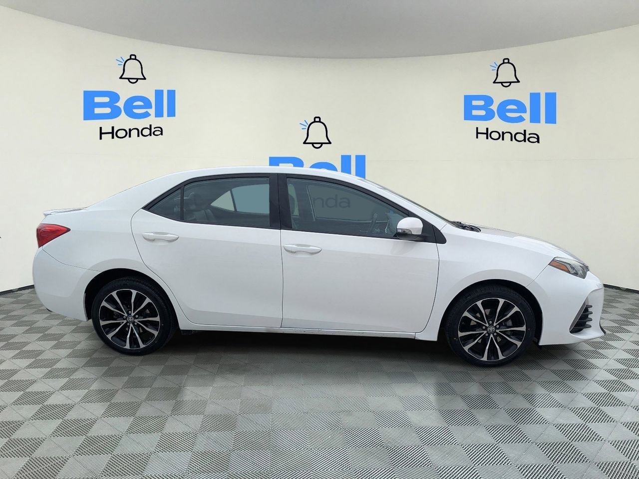 Used 2019 Toyota Corolla SE image 5