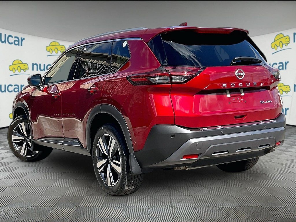 Certified 2023 Nissan Rogue SL w/ SL Premium Package AWD/4WD image 4