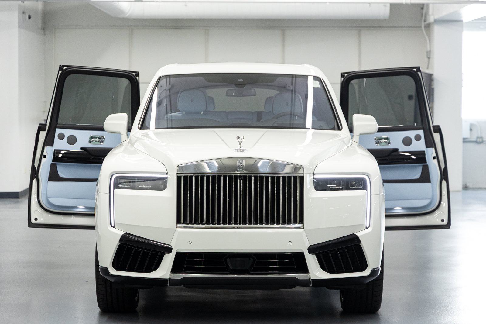 New 2026 Rolls-Royce Cullinan AWD/4WD image 26