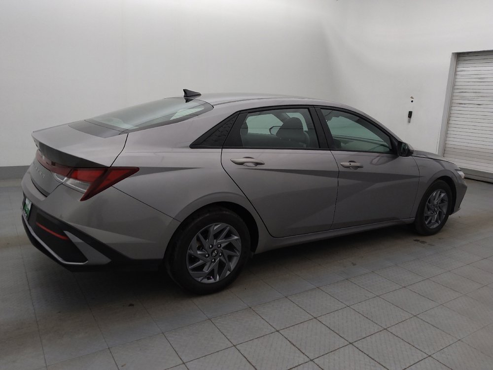 Used 2024 Hyundai Elantra SEL image 10
