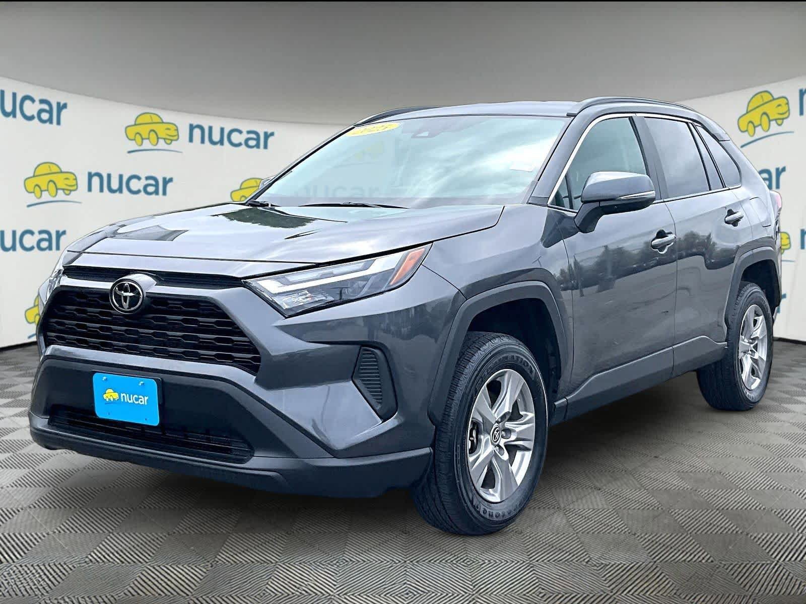 Used 2025 Toyota RAV4 XLE image 3