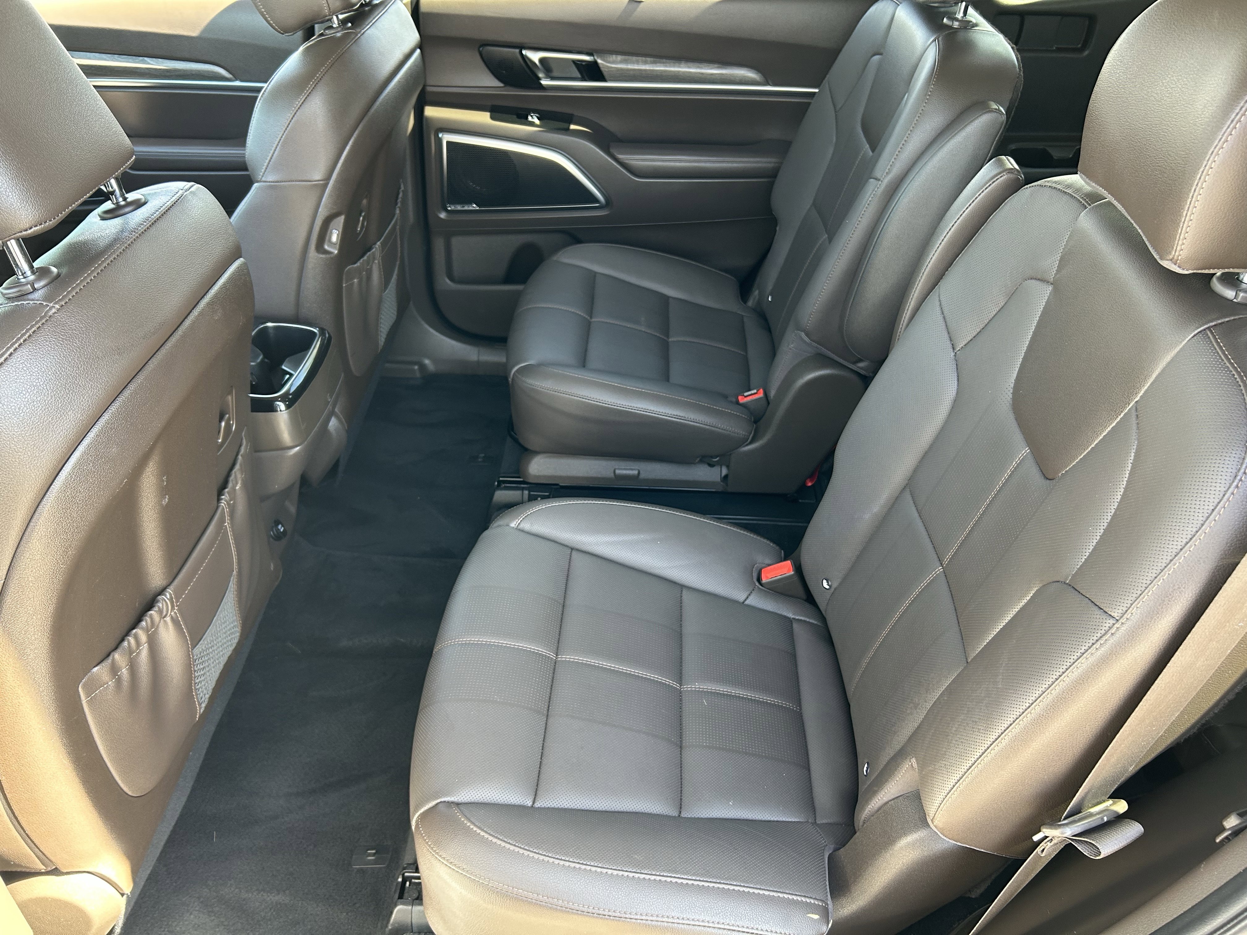 Used 2021 Kia Telluride SX w/ Nightfall Edition Package image 21