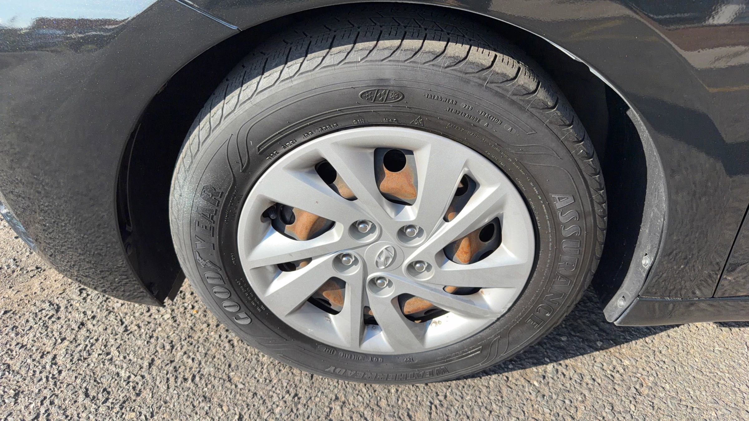 Used 2019 Hyundai Elantra SE FWD image 9