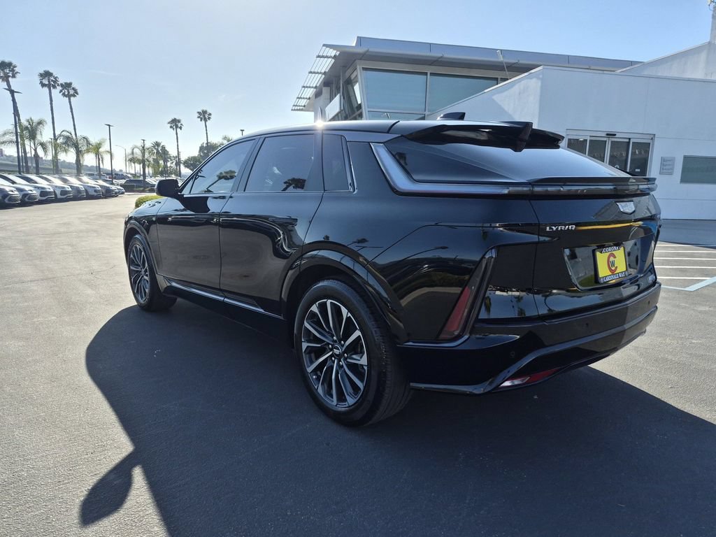 Used 2024 Cadillac Lyriq Sport RWD image 5
